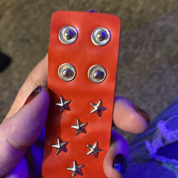 Leather Cuff Bracelet Red Biker Metal Star Rivets Adjustable - Picture 6 of 8